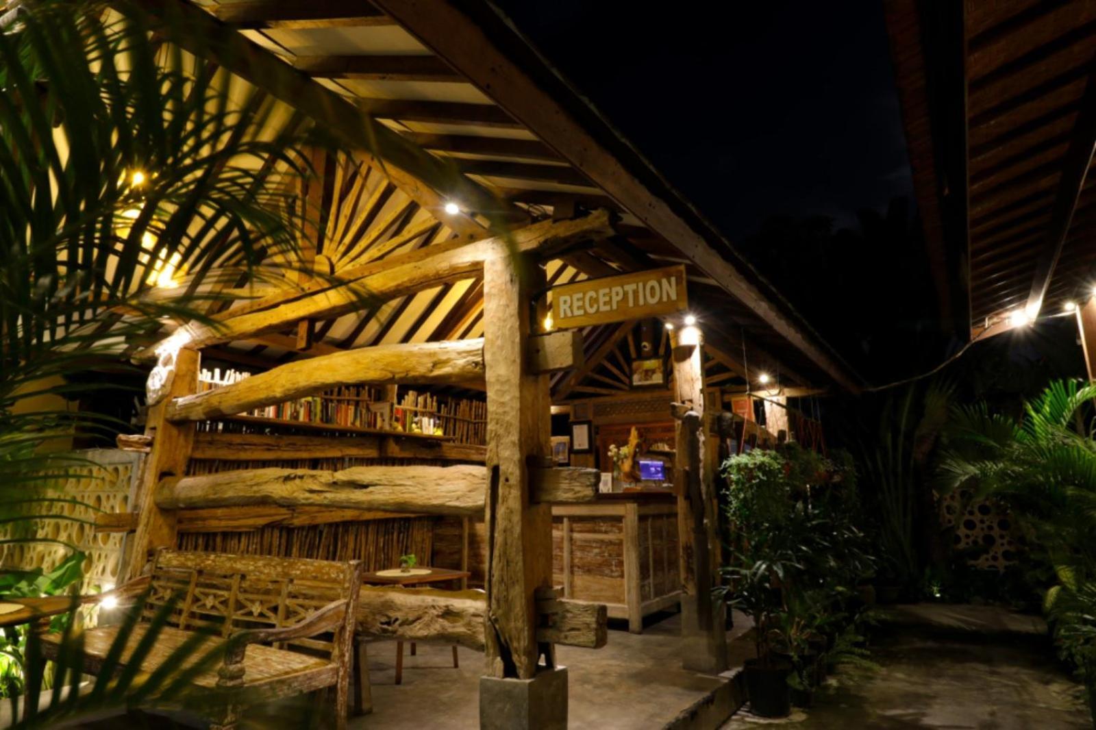Mina Pelasa Hotel Legian Exterior foto