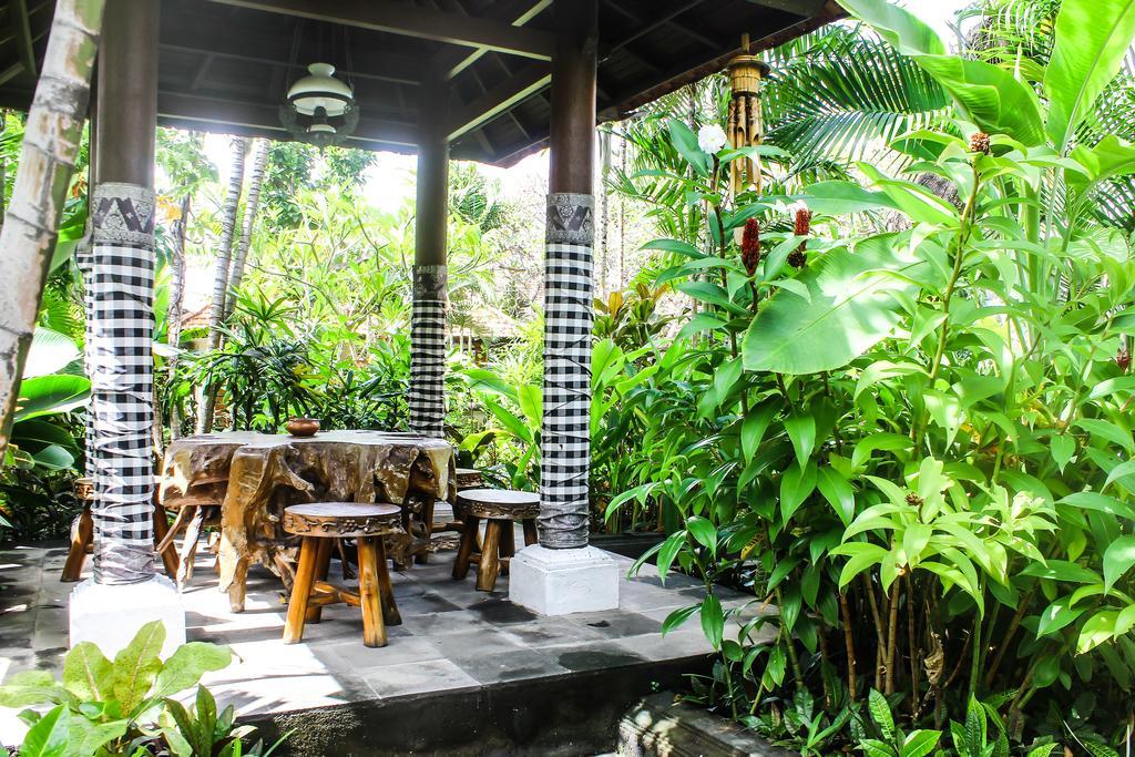 Mina Pelasa Hotel Legian Exterior foto