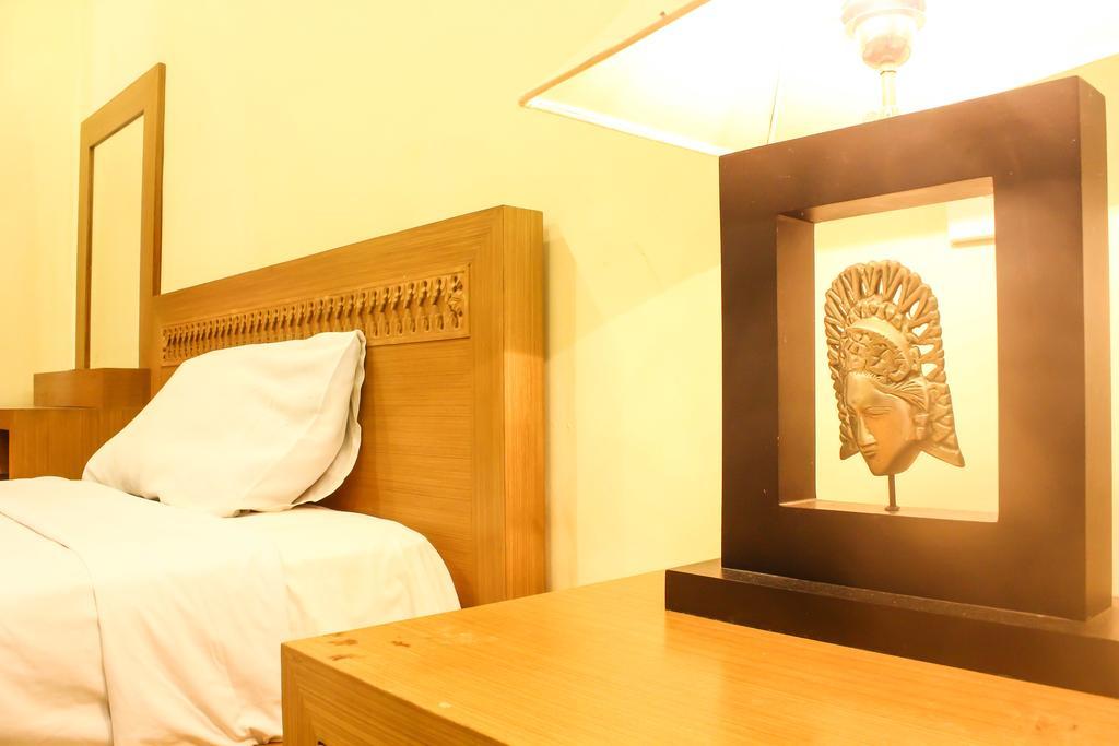 Mina Pelasa Hotel Legian Exterior foto